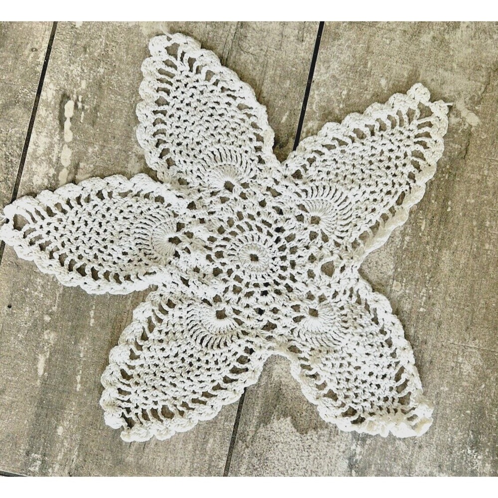 Vintage Hand Crocheted Doily‎ Ivory Star Cottage Country Granny Table Decor